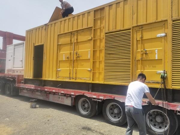 合川除了负载情况和发动机维护，还有哪些因素会影响 200kw 柴油发电机的油耗？